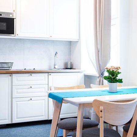 Househost Apartment - Kupa 2 クラクフ エクステリア 写真